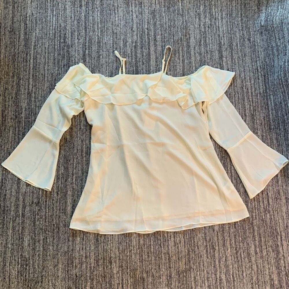 L Love Women’s Size Medium Off The Shoulder Bell Sleeve Ruffle Blouse Cream NWT